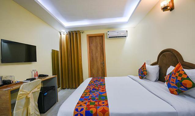 Hotel Immense Residency à Faridabad Extérieur photo